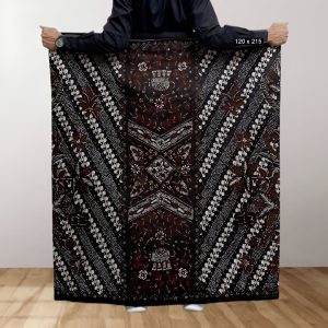 Sarung batik motif bakaran senopati