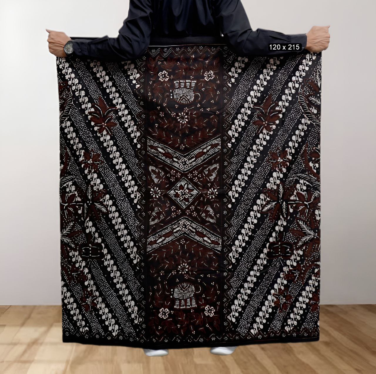 Sarung batik motif bakaran senopati
