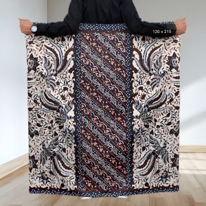 Sarung batik motif laseman cendrawasih
